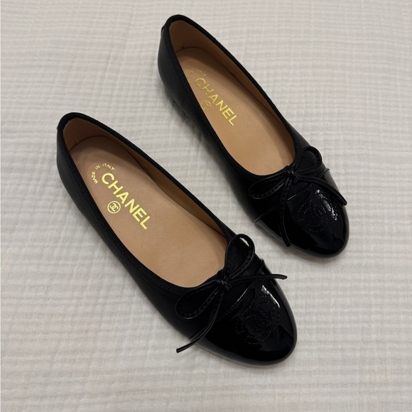 CC Ballet Flats - Picture 3 of 5